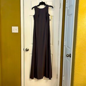 Gorgeous full length minimalistic gown. NWT. No pet non smoking home